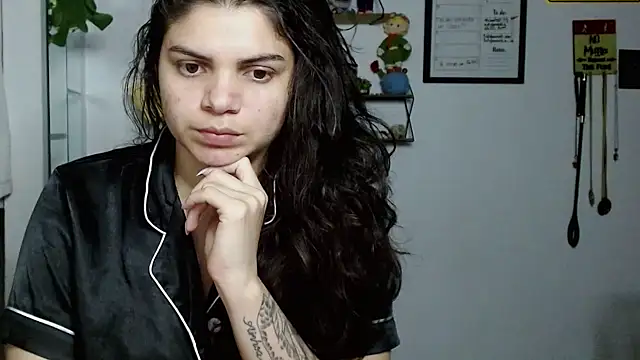 Snapshot of Nikkykora15 chatting on September 30, 1:11 am Nikkykora15 online show from September 30, 1:11 am