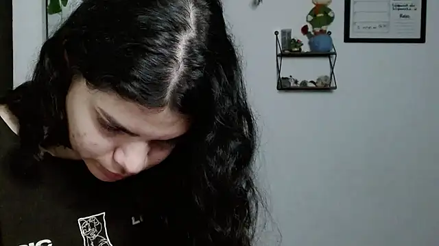 Snapshot of Nikkykora15 chatting on September 20, 2:10 am Nikkykora15 online show from September 20, 2:10 am