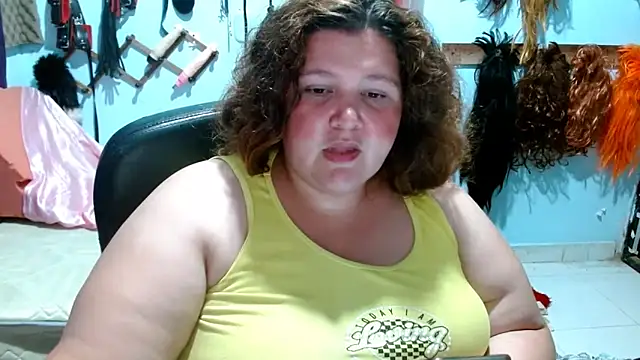 Snapshot of squirt322bbw chatting on September 11, 12:44 am squirt322bbw online show from September 11, 12:44 am