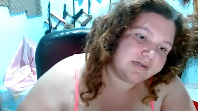 Snapshot of squirt322bbw chatting on September 18, 8:18 pm squirt322bbw online show from September 18, 8:18 pm