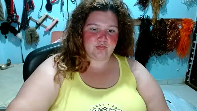 Snapshot of squirt322bbw chatting on September 10, 12:43 am squirt322bbw online show from September 10, 12:43 am