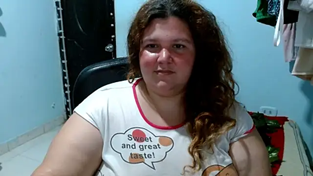 Snapshot of squirt322bbw chatting on October 26, 3:02 am squirt322bbw online show from October 26, 3:02 am