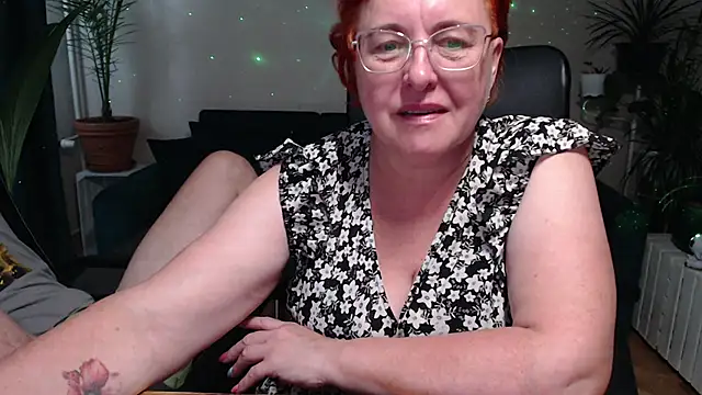 JoannaAndNeighbour online show from September 9, 9:42 am