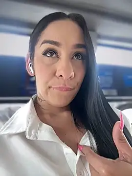   IRIS   online show from March 3, 6:14 pm