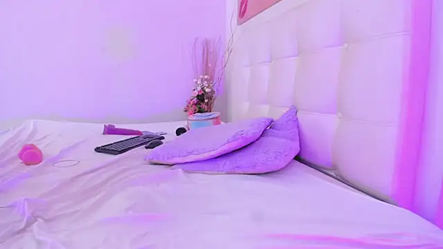 Lulu exotic1 online show from September 25, 3:44 pm