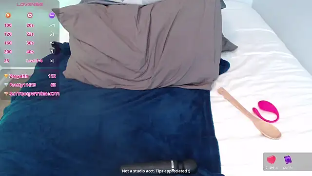 Snapshot of Agatha6969x chatting on October 24, 1:07 pm Agatha6969x online show from October 24, 1:07 pm