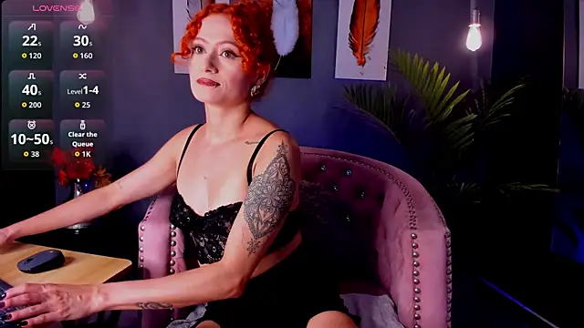 amy e online show from February 7, 6:23 pm