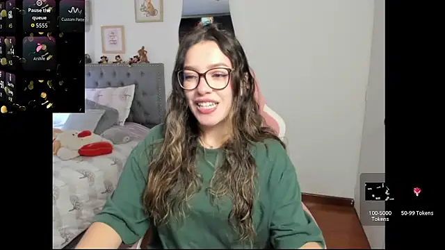 Snapshot of samysweet_8 chatting on October 25, 3:08 pm samysweet 8 online show from October 25, 3:08 pm