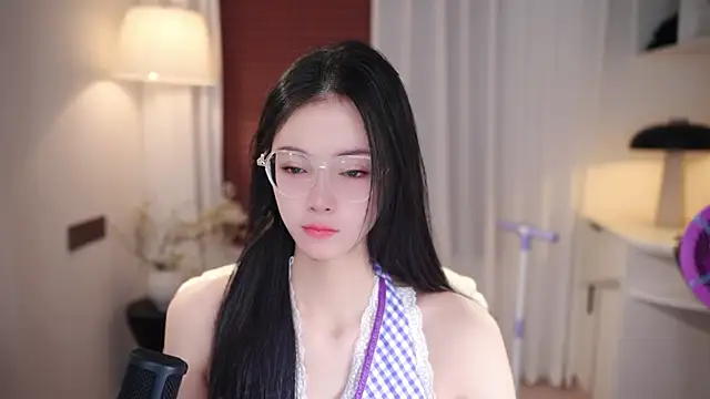 Snapshot of Ocean--Lili chatting on October 1, 2:33 pm Ocean--Lili online show from October 1, 2:33 pm