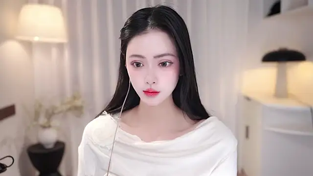 Snapshot of Ocean--Lili chatting on October 18, 2:42 pm Ocean--Lili online show from October 18, 2:42 pm