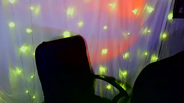 Victoria Marks online show from November 18, 11:37 pm