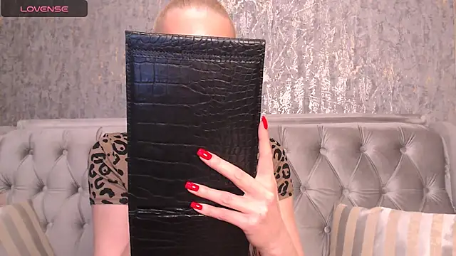 BlondieStar online show from September 20, 10:30 pm