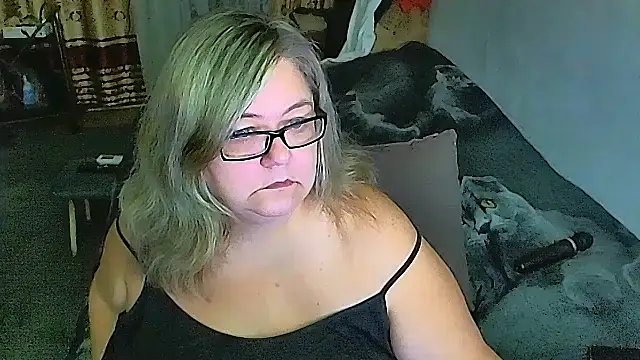 Snapshot of sex2 chatting on October 11, 9:17 pm sex2 online show from October 11, 9:17 pm