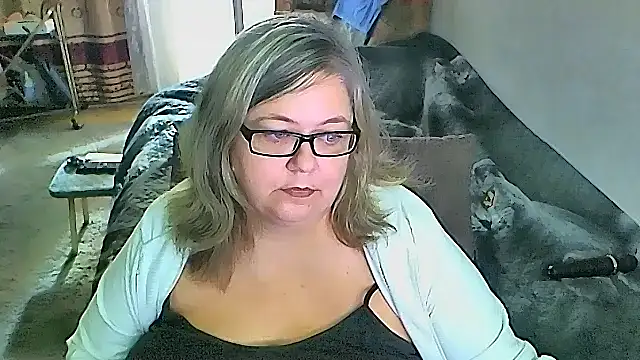 Snapshot of sex2 chatting on October 3, 2:49 am sex2 online show from October 3, 2:49 am