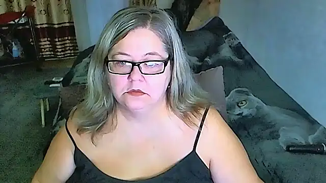 Snapshot of sex2 chatting on October 14, 12:24 am sex2 online show from October 14, 12:24 am