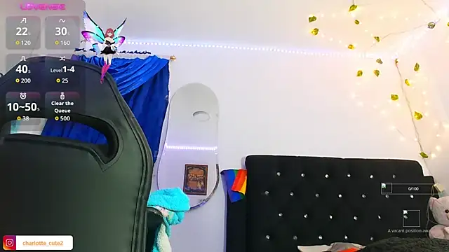 Snapshot of cute_charlotte_ chatting on October 22, 3:55 am cute charlotte online show from October 22, 3:55 am