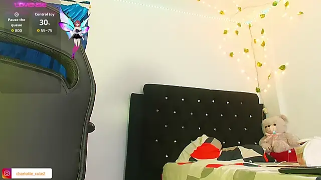 Snapshot of cute_charlotte_ chatting on September 12, 2:45 am cute charlotte online show from September 12, 2:45 am