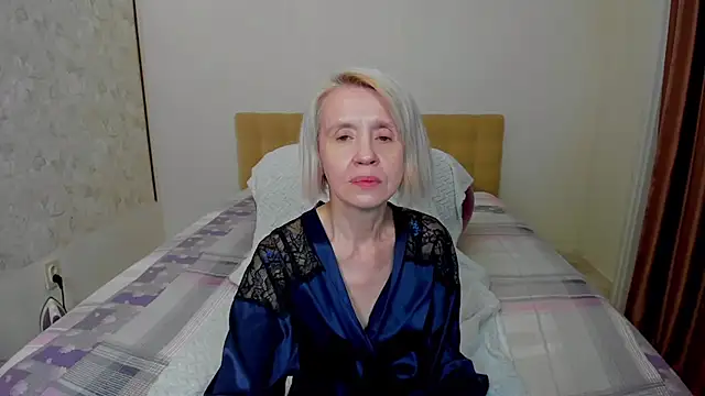 Snapshot of aminalive chatting on September 18, 7:56 pm aminalive online show from September 18, 7:56 pm