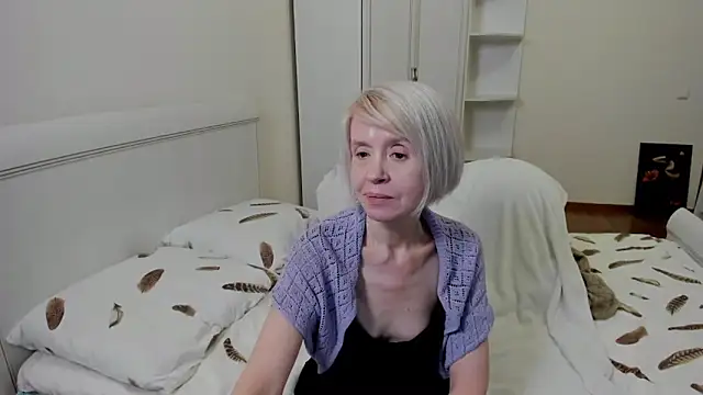 Snapshot of aminalive chatting on October 28, 8:03 pm aminalive online show from October 28, 8:03 pm