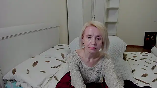 Snapshot of aminalive chatting on October 10, 6:35 pm aminalive online show from October 10, 6:35 pm