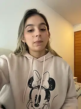 oriana zoeee online show from March 3, 10:27 pm