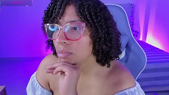 Snapshot of DannaBerry chatting on October 20, 8:45 pm DannaBerry online show from October 20, 8:45 pm