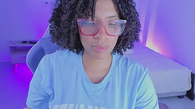 Snapshot of DannaBerry chatting on October 29, 3:58 pm DannaBerry online show from October 29, 3:58 pm