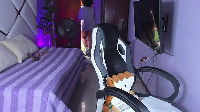 Snapshot of DannaBerry chatting on September 17, 4:49 pm DannaBerry online show from September 17, 4:49 pm