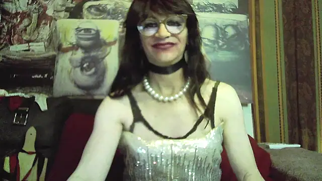 Snapshot of TheBlackWtch chatting on October 26, 6:03 pm TheBlackWtch online show from October 26, 6:03 pm