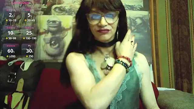 Snapshot of TheBlackWtch chatting on October 3, 7:08 pm TheBlackWtch online show from October 3, 7:08 pm