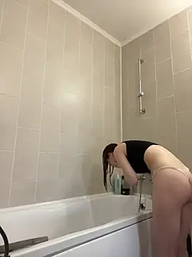 MaryHiggins online show from March 8, 5:33 am