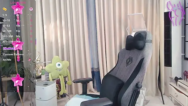 Judy0523 online show from October 30, 3:42 am