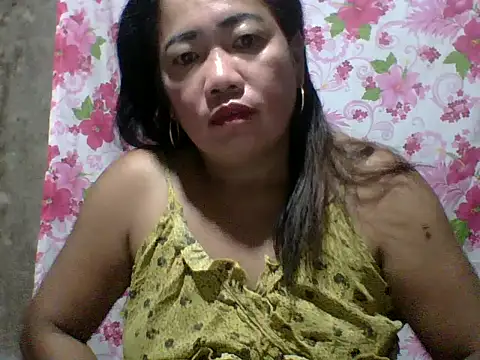 Snapshot of pinaySandra chatting on October 26, 8:26 pm pinaySandra online show from October 26, 8:26 pm