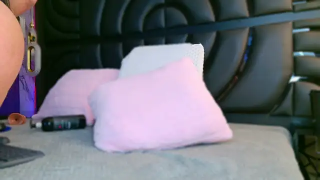 sarahgrey18 online show from October 25, 11:51 am