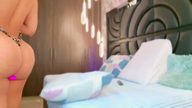 sarahgrey18 online show from October 7, 11:47 am