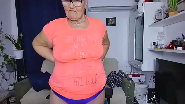 Selenna57 online show from April 7, 5:37 pm