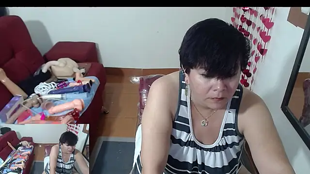 Snapshot of angelitolove727 chatting on September 26, 12:30 am angelitolove727 online show from September 26, 12:30 am