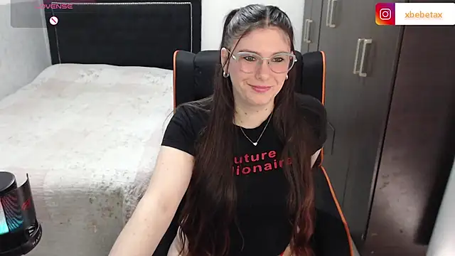 Snapshot of xxbbtaa chatting on October 4, 7:18 pm xxbbtaa online show from October 4, 7:18 pm