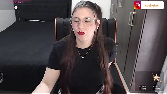 Snapshot of xxbbtaa chatting on November 1, 8:57 pm xxbbtaa online show from November 1, 8:57 pm