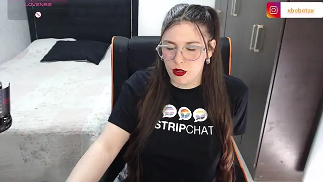 Snapshot of xxbbtaa chatting on October 1, 7:08 pm xxbbtaa online show from October 1, 7:08 pm