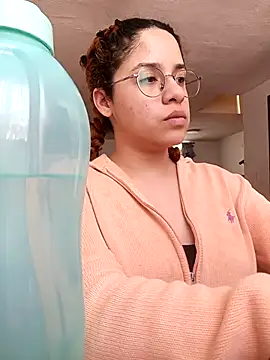 EmmaMelissa0521 online show from September 29, 5:51 pm