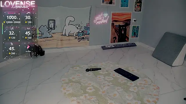 Snapshot of Careful_i_bite chatting on September 26, 6:11 am Careful i bite online show from September 26, 6:11 am