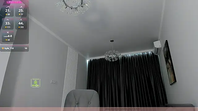 Snapshot of sweetest_candy chatting on October 22, 10:59 pm sweetest candy online show from October 22, 10:59 pm