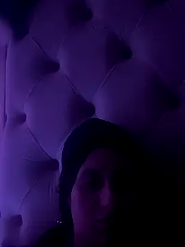 Snapshot of Flossy_Vettie chatting on October 1, 9:20 pm Flossy Vettie online show from October 1, 9:20 pm