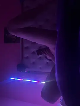 Snapshot of Flossy_Vettie chatting on September 29, 9:09 pm Flossy Vettie online show from September 29, 9:09 pm