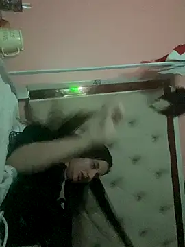 Snapshot of Flossy_Vettie chatting on October 22, 4:23 pm Flossy Vettie online show from October 22, 4:23 pm