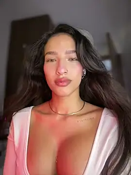 DulceLenns online show from December 21, 8:13 pm