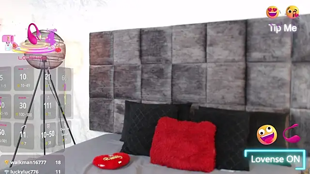 SusanRodriguez  online show from September 25, 10:40 pm