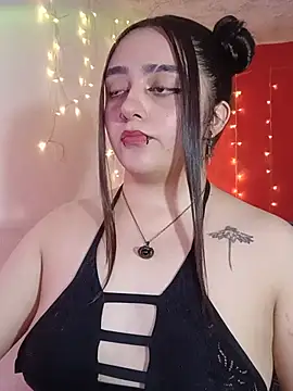 IvonneT online show from July 13, 8:53 pm