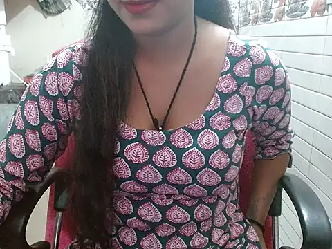 LovingPihu online show from October 30, 8:38 am